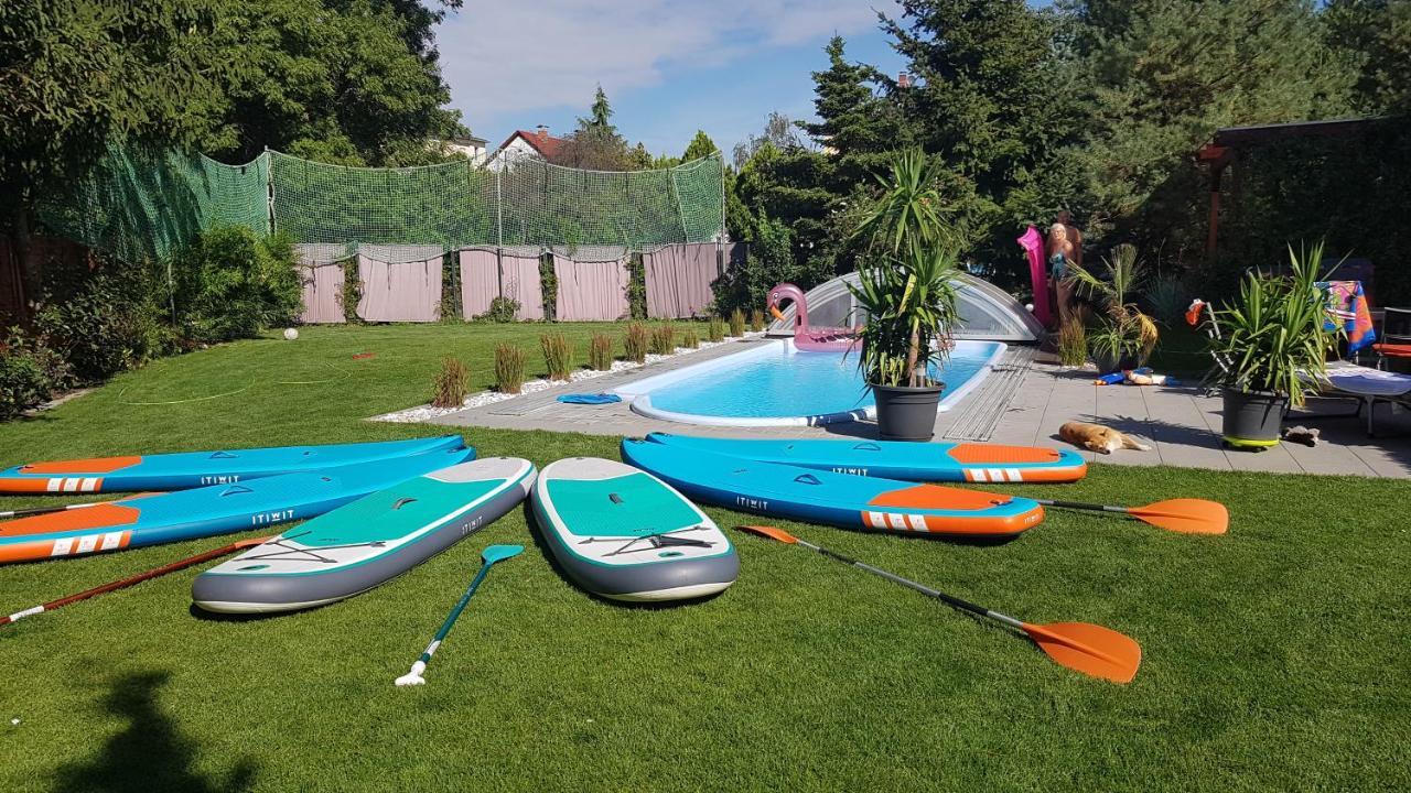Pool & Lake Holiday Home Markkleeberg Bagian luar foto