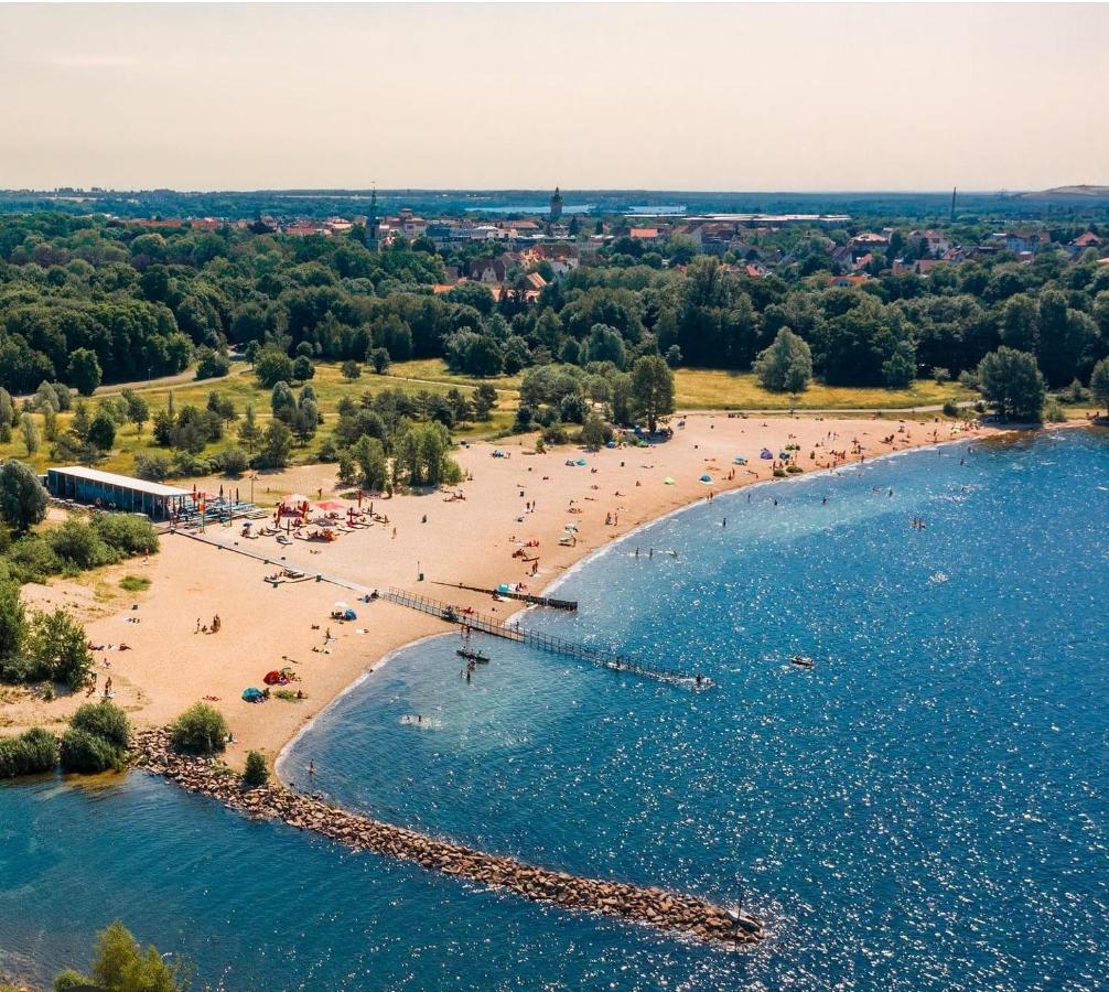 Pool & Lake Holiday Home Markkleeberg Bagian luar foto