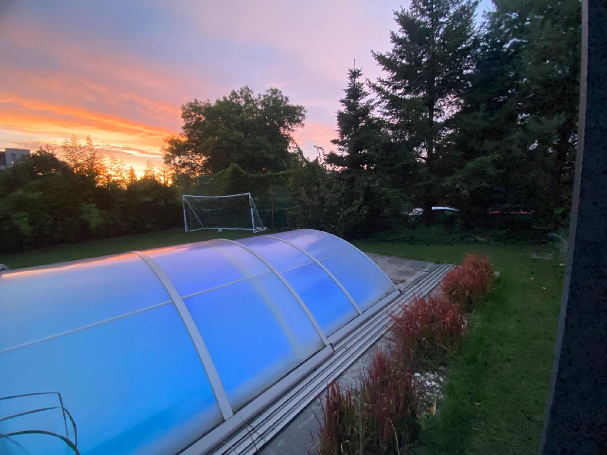Pool & Lake Holiday Home Markkleeberg Bagian luar foto