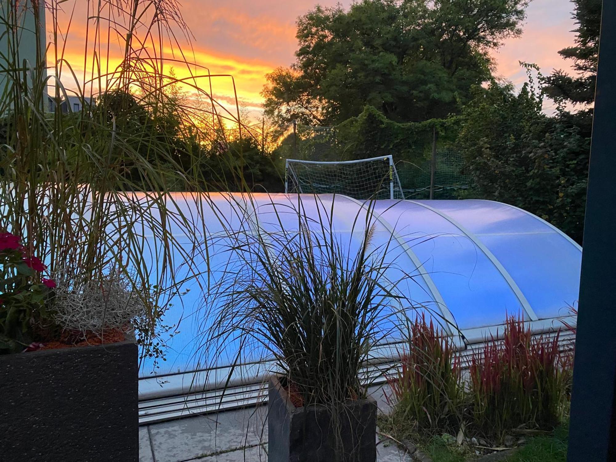 Pool & Lake Holiday Home Markkleeberg Bagian luar foto