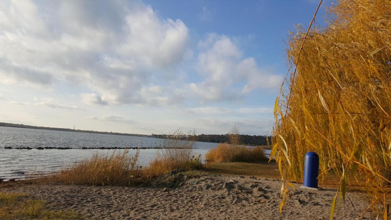 Pool & Lake Holiday Home Markkleeberg Bagian luar foto